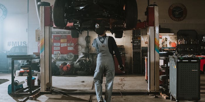 5 Signs Your Car Needs a Tune-Up: Tips for Maintaining Your Vehicle's Performance